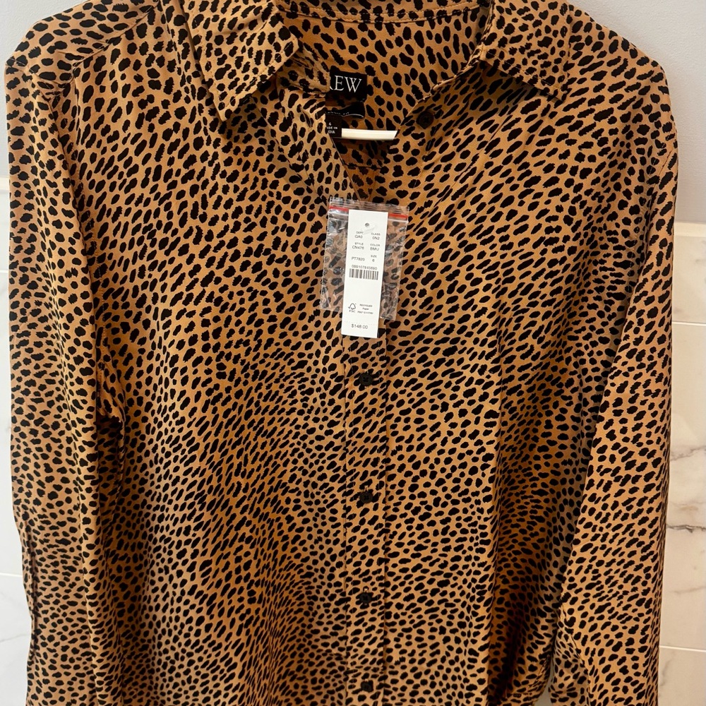 J Crew Leopard Print Button Down NWT - Picture 3 of 5